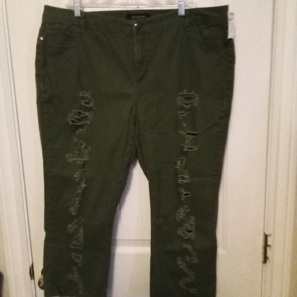 Green Distressed Capris